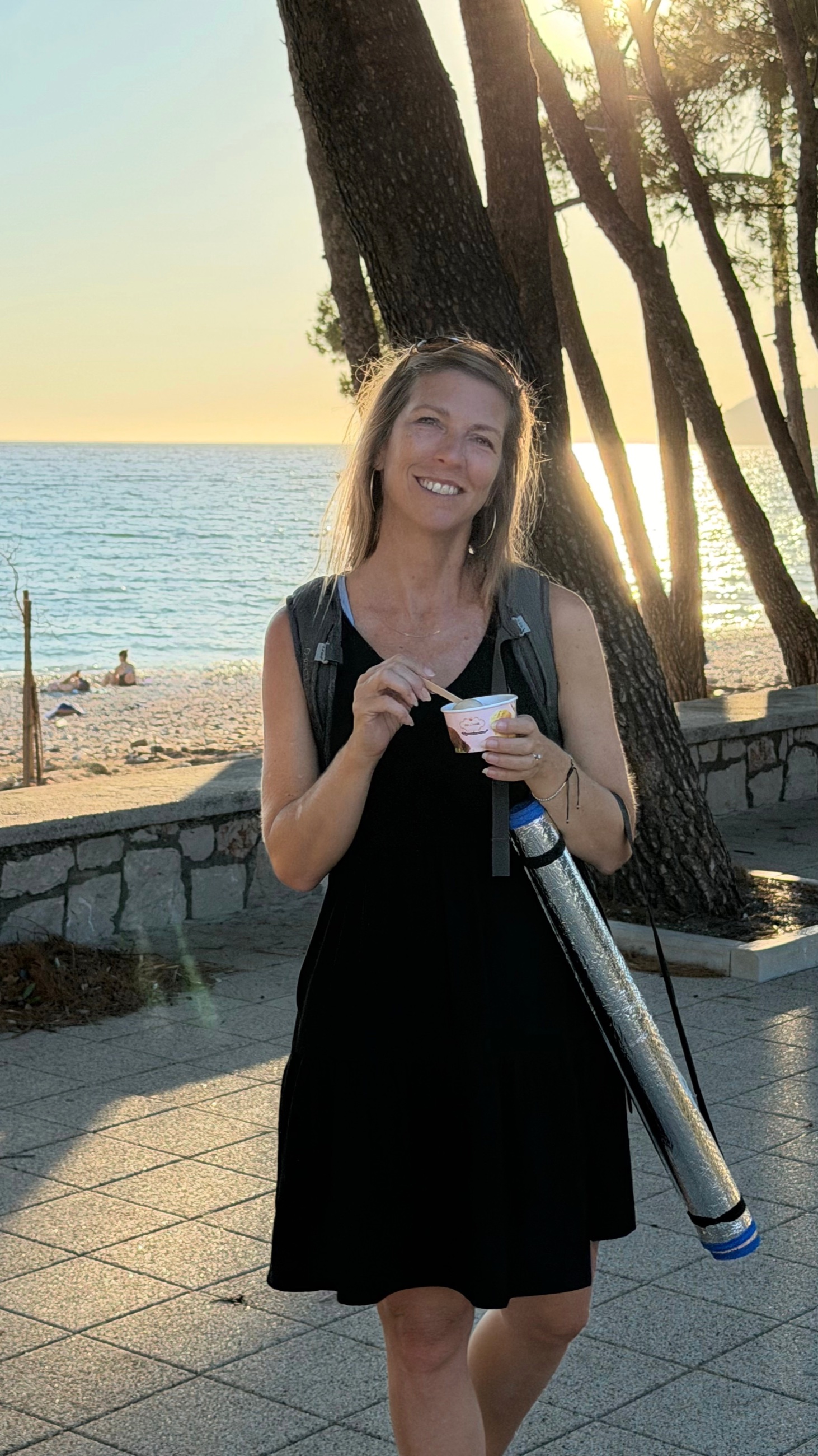 Ice cream by the beach in Bar