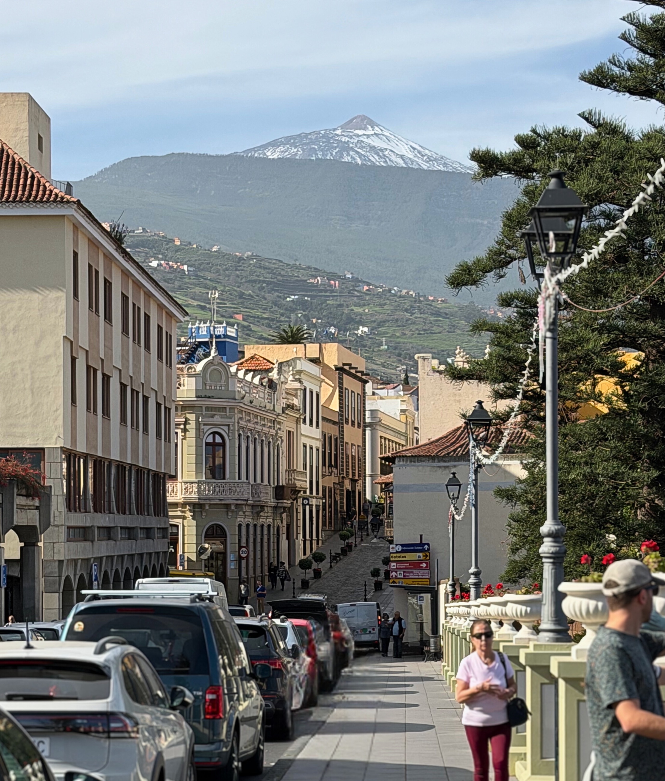 Snowcapped Mount Teide seen above the streets of La Orotava.